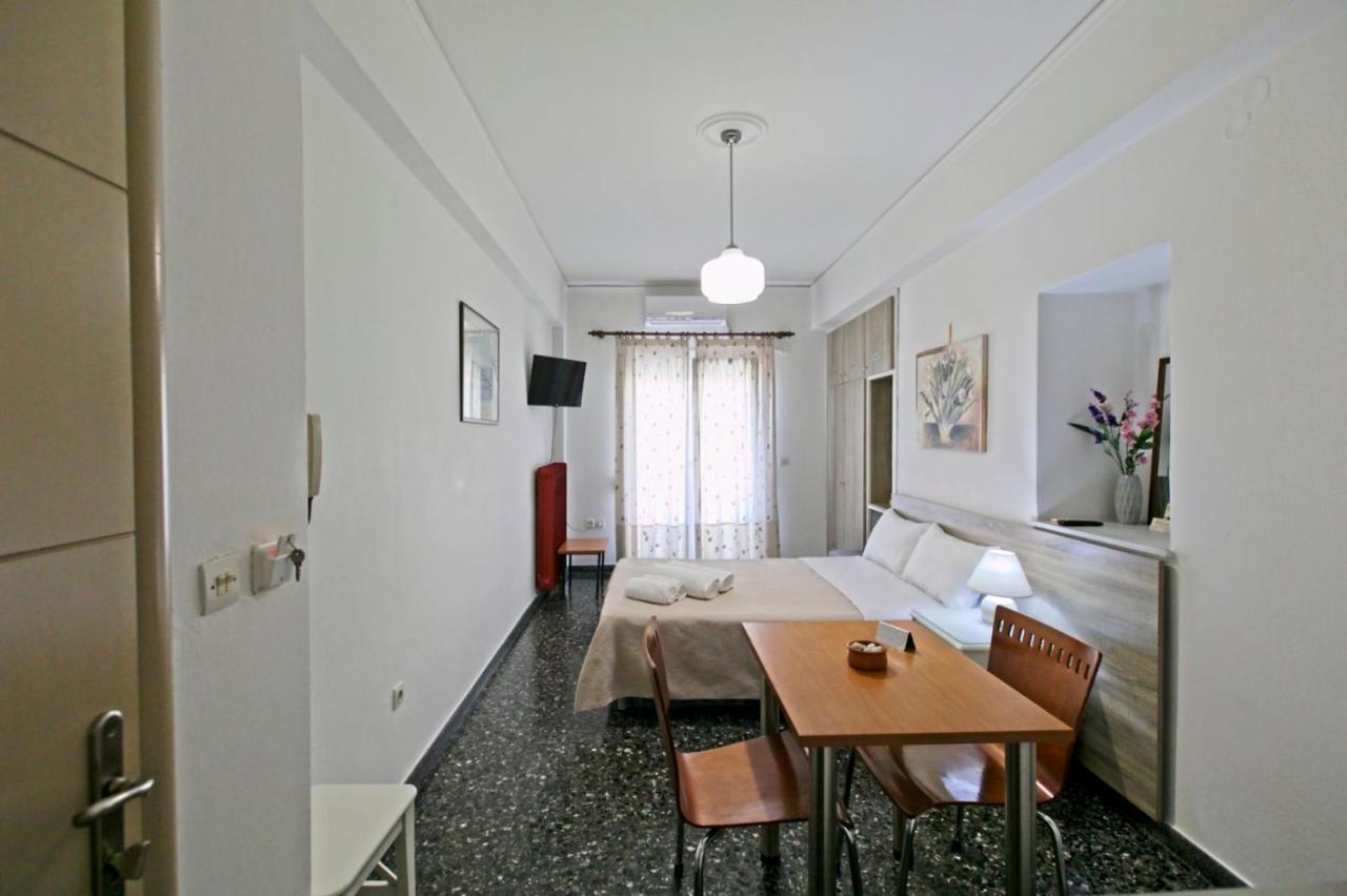 Selana Apartments Mytilíni Buitenkant foto